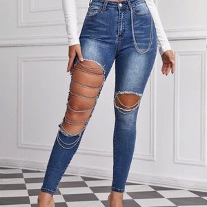 Cut Out Chain Skinny Jeans